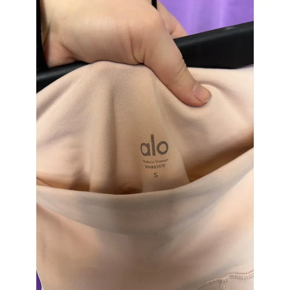 ALO Yoga good gently